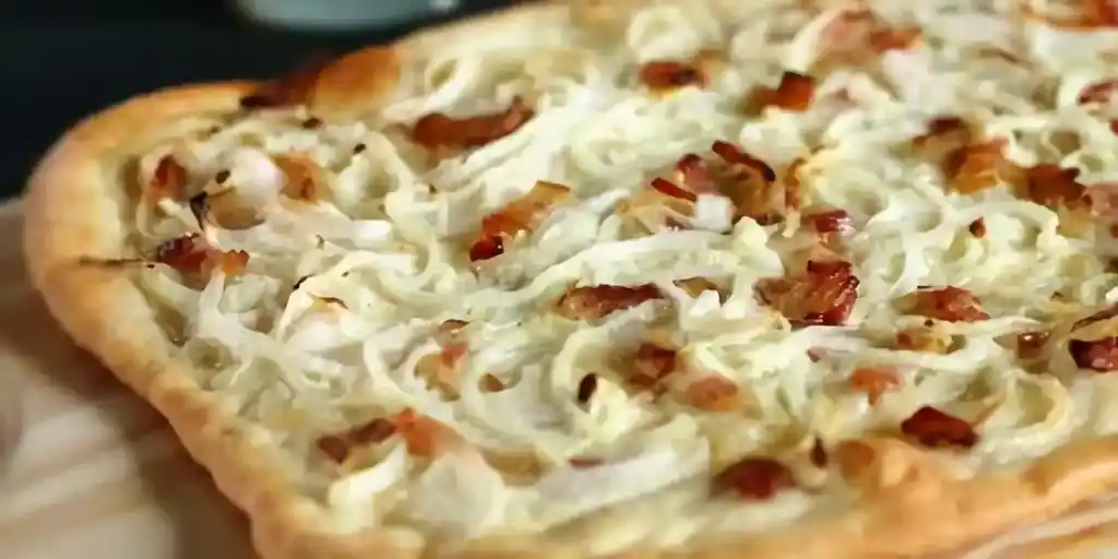 Der berühmt berüchtigte Low Carb Flammkuchen