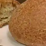 Kalorienarme Brot mit Flohsamenschalen