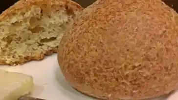 Kalorienarme Brot mit Flohsamenschalen