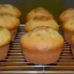 Low Carb Bananen-Zimt Muffins mit Proteinpulver ideal für Sportler