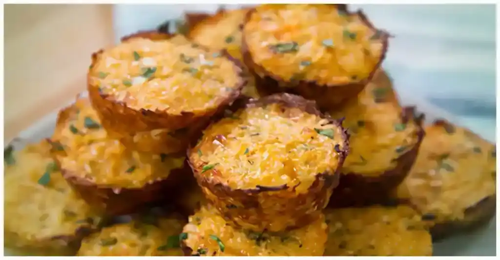 Low Carb Brokkoli-Puffer mit Paprika und Leinsamen
