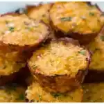 Low Carb Brokkoli-Puffer mit Paprika und Leinsamen
