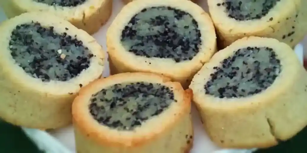 Mohnplätzchen mit Marzipan
