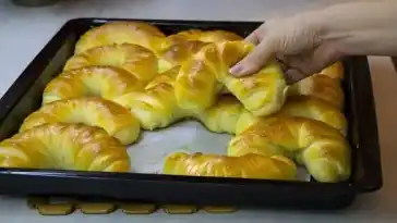 BRIOCHE leckeres HÖRNCHEN