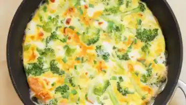 Brokkoli-Omelette mit Käse