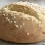 Fluffiges Kalorienarme Chia-Cheese-Brötchen