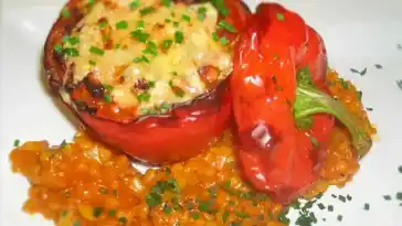 Gefüllte Paprika mit Currylinsen
