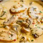 Low Carb Champignoncremesuppe ist ein einfaches Gericht das mit preiswerten Zutaten zubereitet wird W2xEX 4x 2n