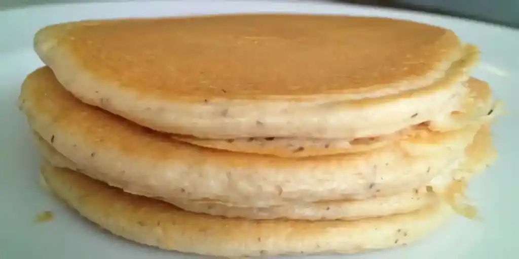 Low Carb Eiweiß-Vanille-Pancakes mit nur 0,8 g