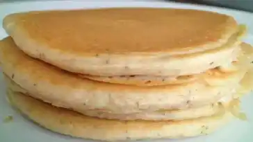 Low Carb Eiweiß-Vanille-Pancakes mit nur 0,8 g