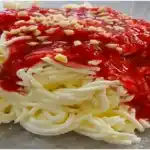 Low-Carb Spaghetti-Eis Eine cremige, fruchtige Köstlichkeit