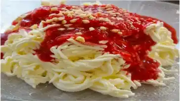 Low-Carb Spaghetti-Eis Eine cremige, fruchtige Köstlichkeit