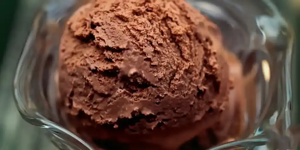 LowCarb Moussiges Schokoeis