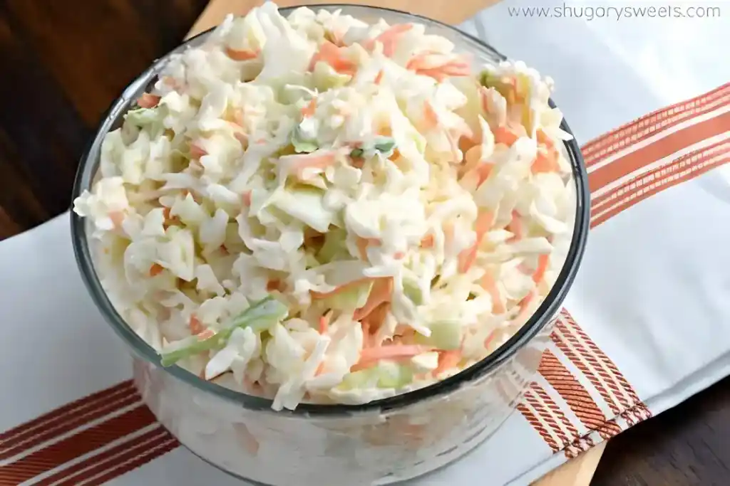 SUPER SCHMACKHAFTER WEISSKOHL-MÖHREN-SALAT WIE AUS DEM RESTAURANT