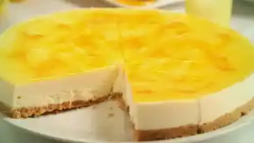 Törtchen mit selbstgemachten Lemon Curd als Topping