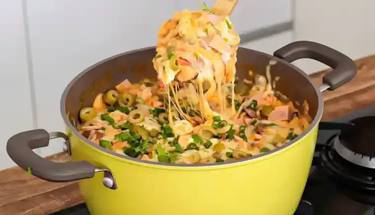 30 MINUTEN GEMÜSEEINTOPF MIT MOZARELLA
