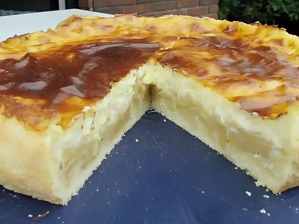 Apfelkuchen mit Creme – Guss