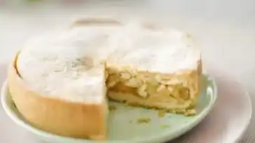 Apfelkuchen mit Füllung