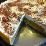 Apfelkuchen mit Sahne Zimt Haube