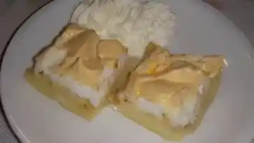 Apfelkuchen mit Schneehaube
