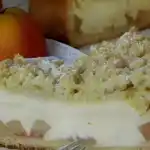 Apfelkuchen mit Vanillecreme und Streuseln