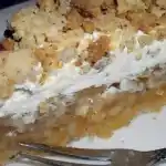Apfeltorte mit Nussstreuseln
