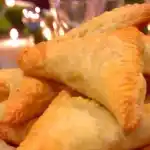 Blätterteig-Ecken mit Feta & Hack