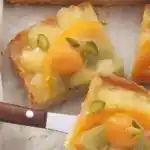 Blechkuchen mit Obst