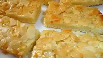 Blitzkuchen vom Blech mit Mandeln
