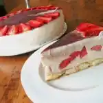 Cappuccino – Erdbeer – Torte