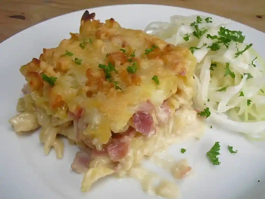 Der beste Nudel – Schinken – Auflauf in leckerer Sahnesauce