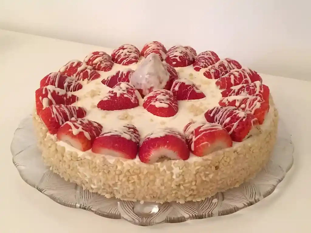 ERDBEERTORTE
