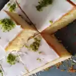 Ein Zitronenkuchen vom Blech