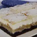 Ein wunderbarer Kuchen mit Äpfeln, Mohn und Quark