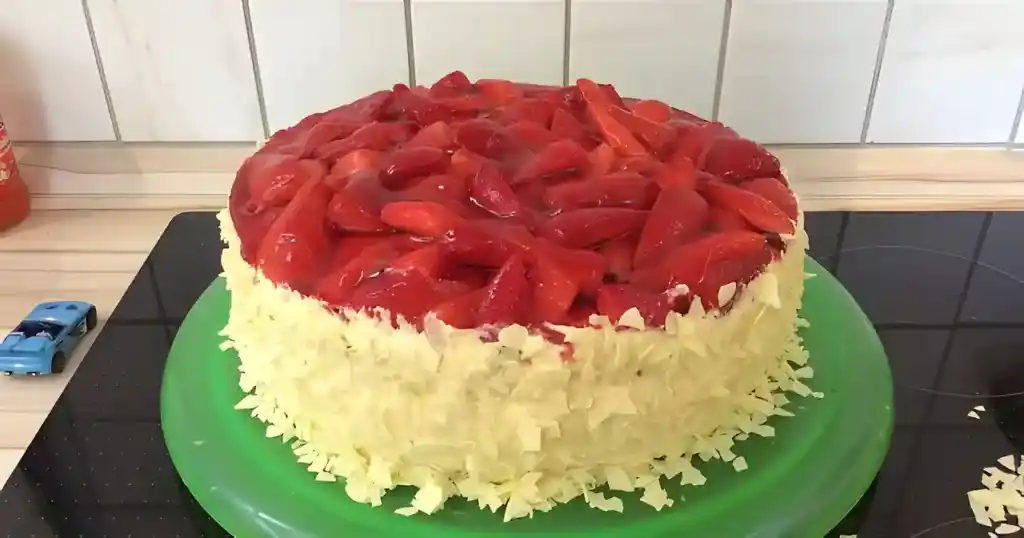 Erdbeerkuchen mit Schmand Vanillecreme