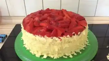 Erdbeerkuchen mit Schmand Vanillecreme