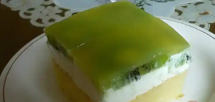Erfrischender Kiwikuchen