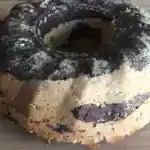 FITNESS-Gugelhupf mit Äpfeln und Haferflocken