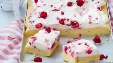 Fantakuchen mit Himbeercreme