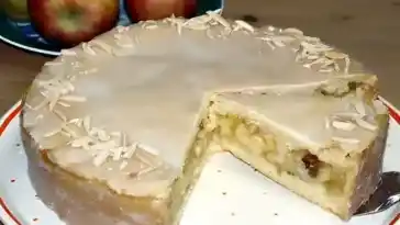 Gedeckter Apfelkuchen
