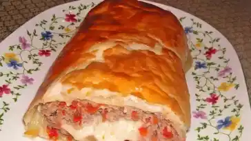 Hackfleisch Paprika Käse Strudel