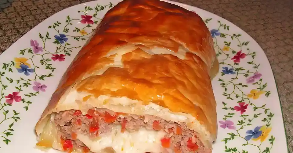 Hackfleisch Paprika Käse Strudel