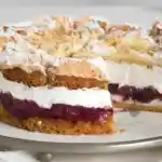 Hansen Jensen Torte mit Sauerkirschen