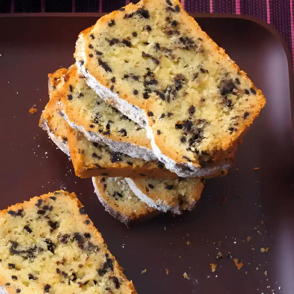 Haselnusskuchen mit Schokostückchen
