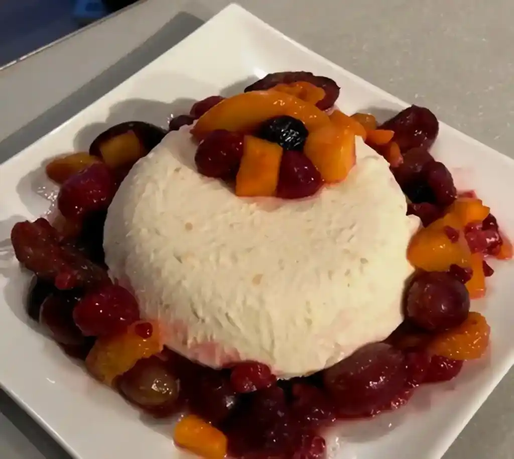 JOGHURT – MARILLEN – EIS Bombe