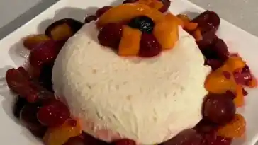 JOGHURT – MARILLEN – EIS Bombe
