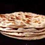 Käse gefüllte Knoblauchfladen