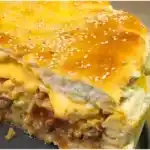 Kalt oder warm ein Genuss Der Cheeseburger in Kuchenform