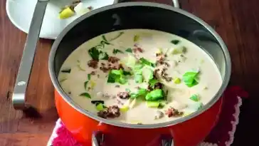 Lauch-Hackfleisch-Suppe
