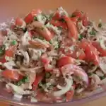 Leichter und leckerer Thunfisch – Tomaten – Salat – fettarm, schnelle Zubereitung